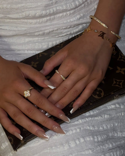 Elisa Bracciale in Oro
