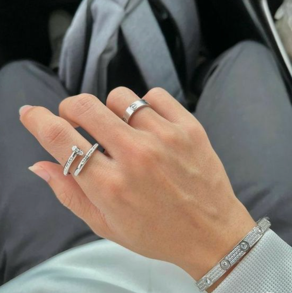 Chiara Anello Lyster in Argento con Diamante